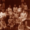 В.П. Кащенко сидит в верхнем ряду в центре. 1921(22?) г.